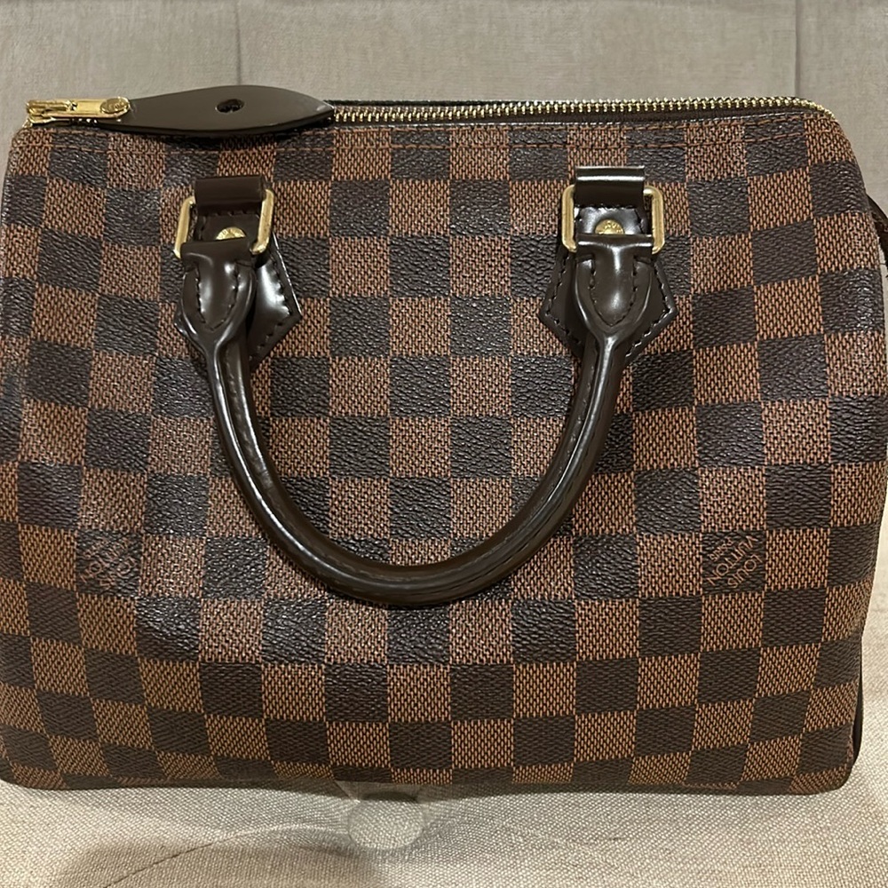 Authentic Louis Vuitton. Made in France bought in Paris.